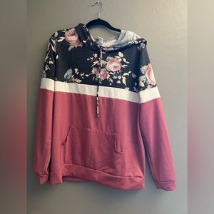 Hooded top with pocket